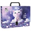 Mapă din carton laminat cu mâner, închidere cu clemă, A4, Cleo&Frank, model Little Star - Derform, 10 cm Mapă din carton laminat cu mâner, închidere cu clemă, A4, Cleo&Frank, model Little Star - Derform, 10 cm